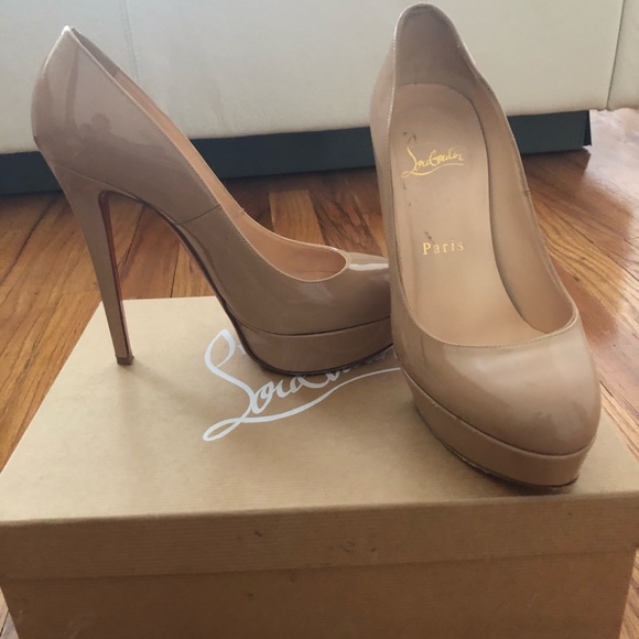 Shoes - Picture 2 of 5